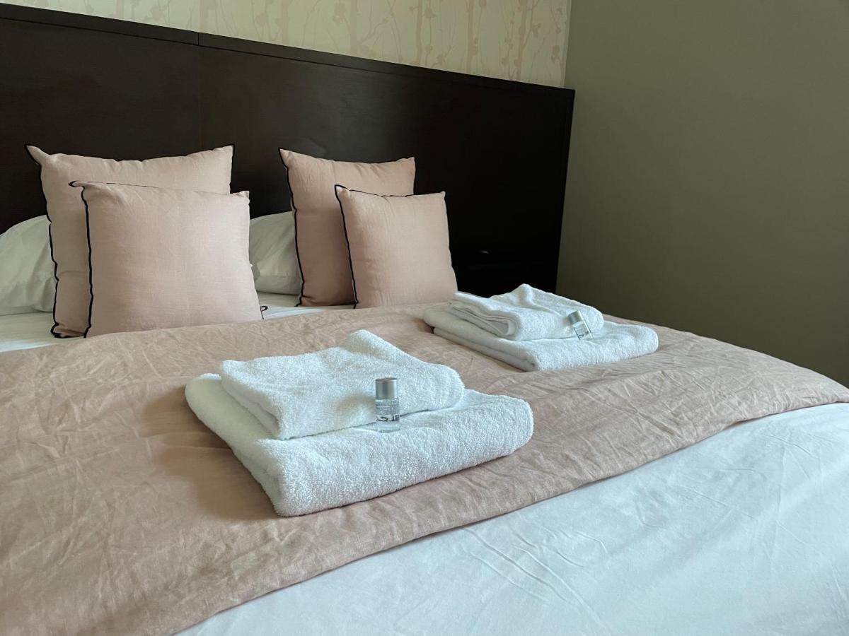 Auberge Du Chasseur Grosrouvre Экстерьер фото